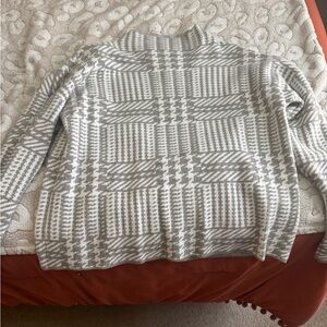 Max Studio Gray Plaid Turtleneck Sweater